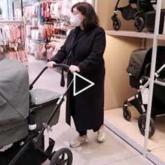 Come baby shopping with us at Westfield London! Mamas and Papas & Bugaboo Fox Pushchair