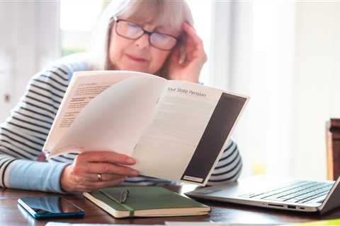 This £54,000 Retirement Mistake is Happening Right Under Our Noses