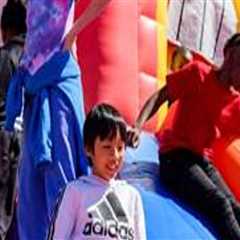 Bounce Houses for Moving Day Parties and Neighborhood Farewells